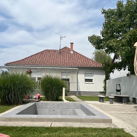 Pandora Pool Apartman Hajdúszoboszló 외부 사진